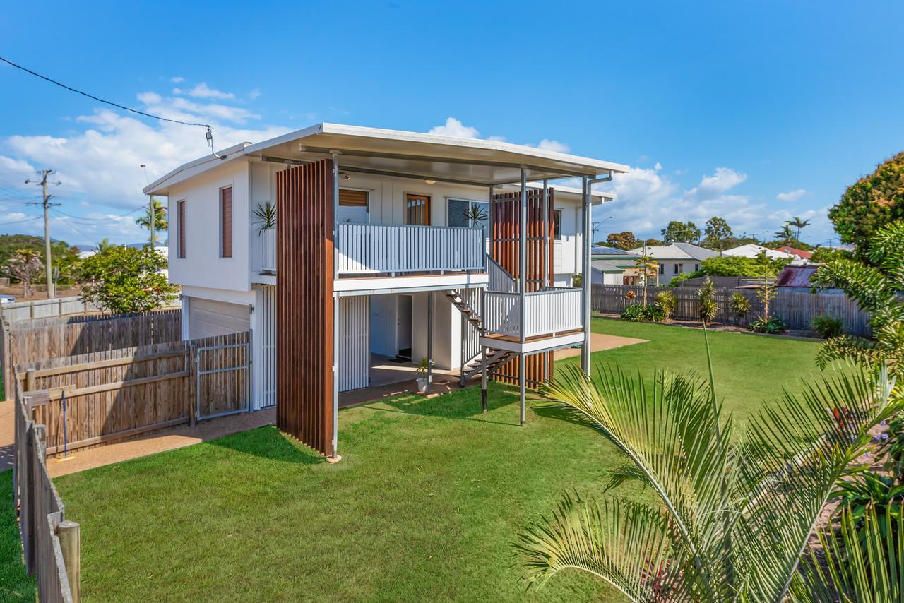 3 Bedroom Near The Airport Holiday home *